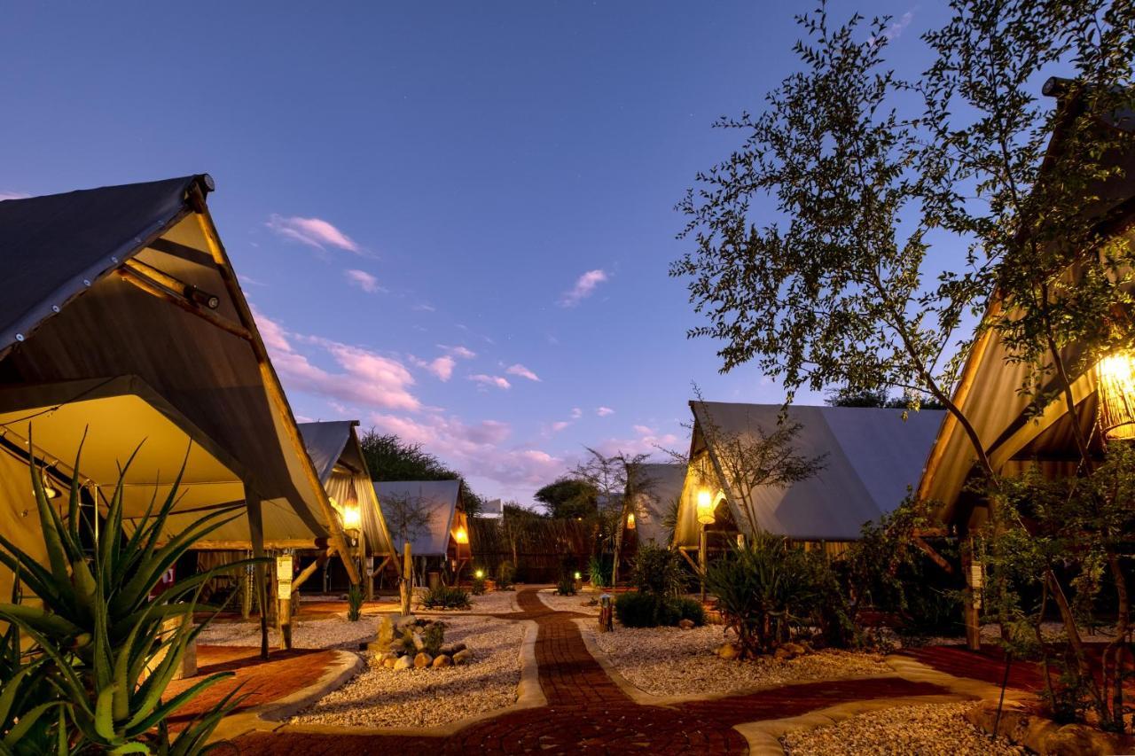 Urban Camp Hotel Windhoek Exterior foto