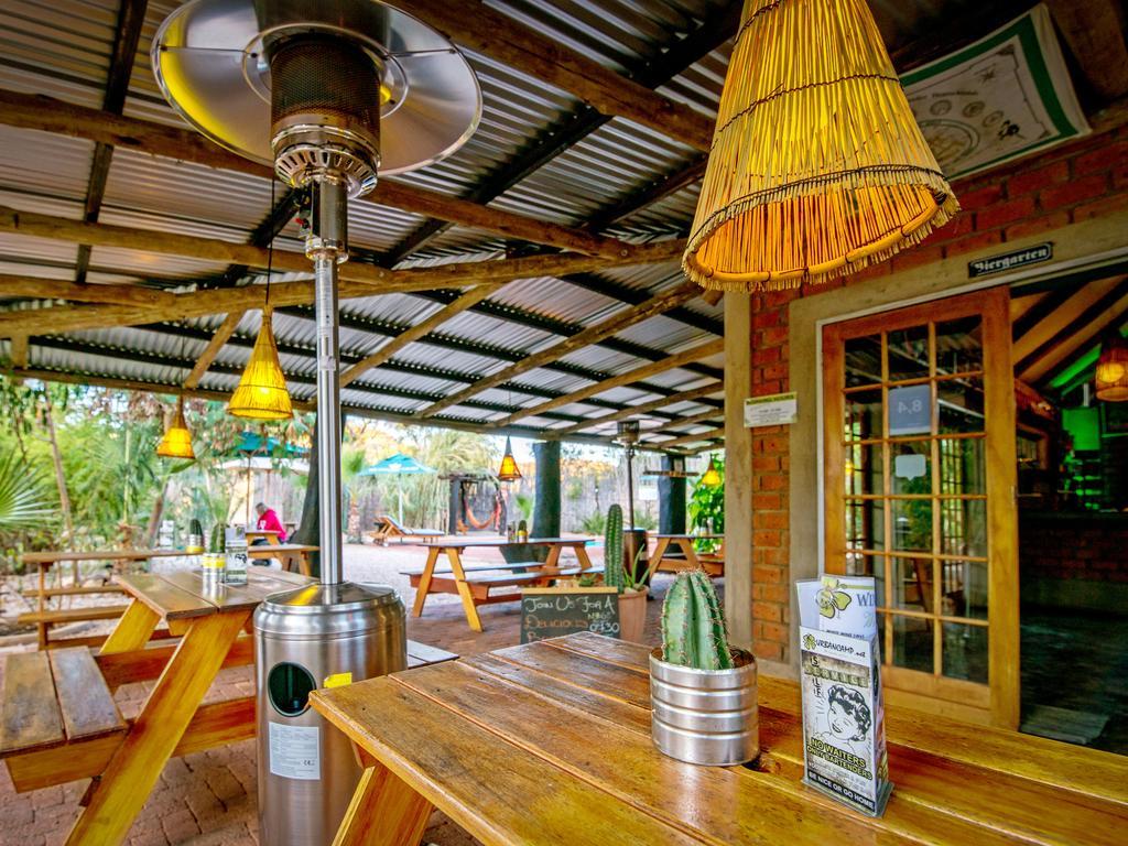 Urban Camp Hotel Windhoek Exterior foto