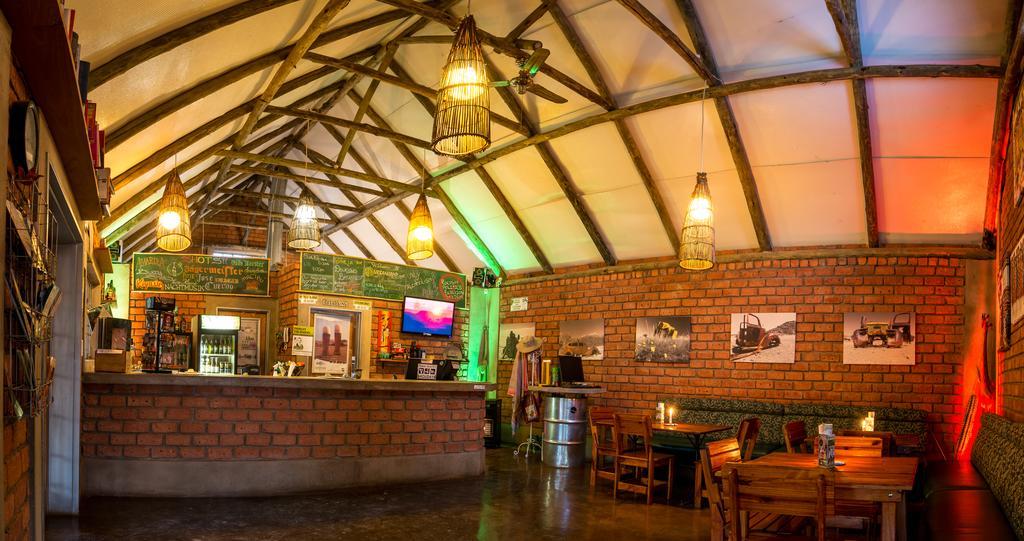 Urban Camp Hotel Windhoek Exterior foto